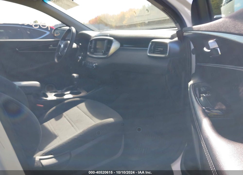 2019 KIA SORENTO 2.4L LX VIN: 5XYPGDA3XKG515000