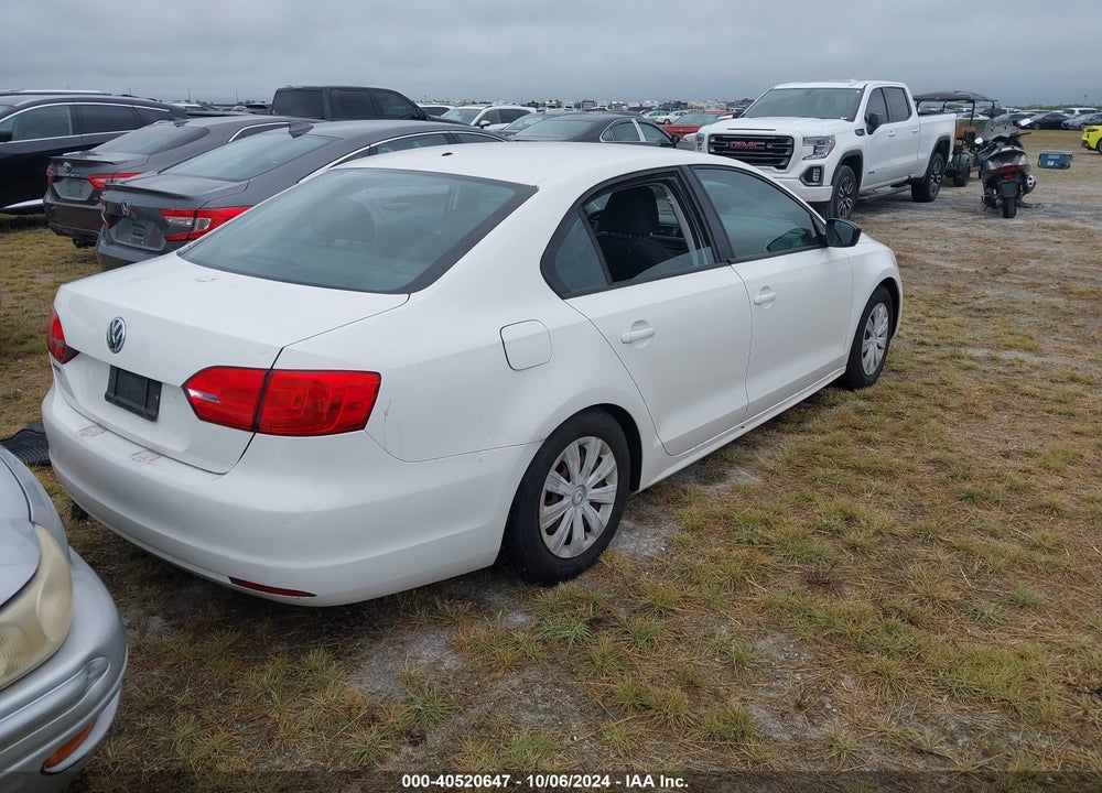 2014 VOLKSWAGEN JETTA 2.0L S VIN: 3VW2K7AJ1EM355005