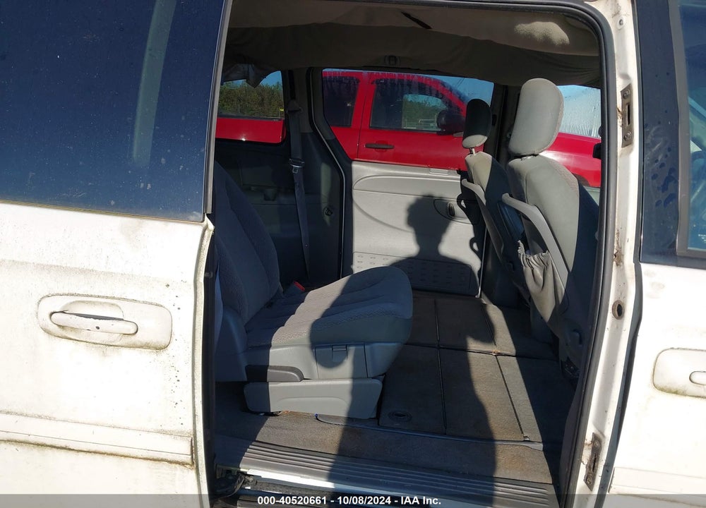 2007 CHRYSLER TOWN & COUNTRY LX VIN: 2A4GP44RX7R191303