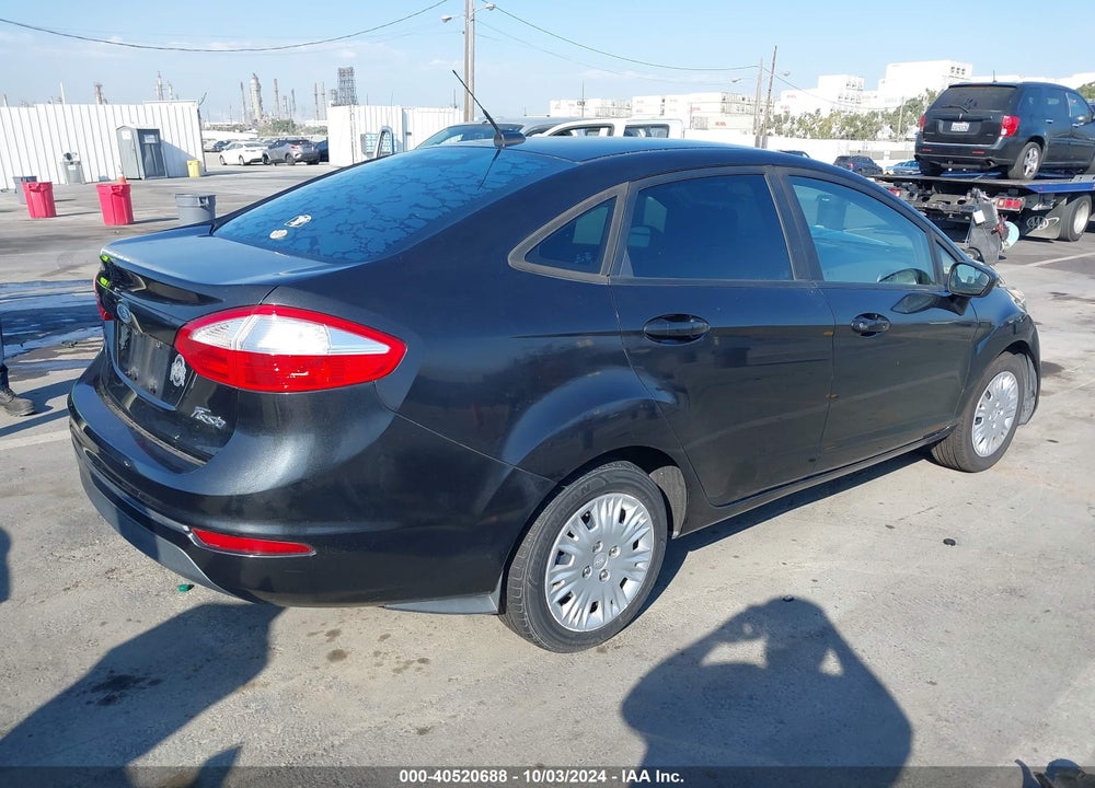 2015 FORD FIESTA S VIN: 3FADP4AJ1FM221176