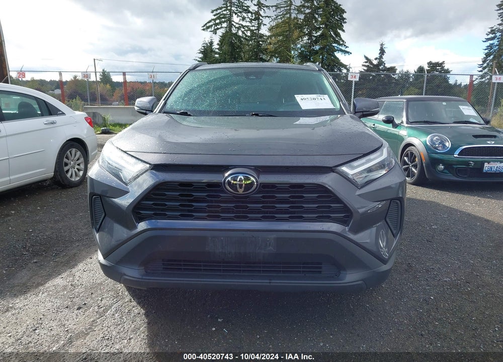 2022 TOYOTA RAV4 XLE VIN: 2T3P1RFV2NW283930