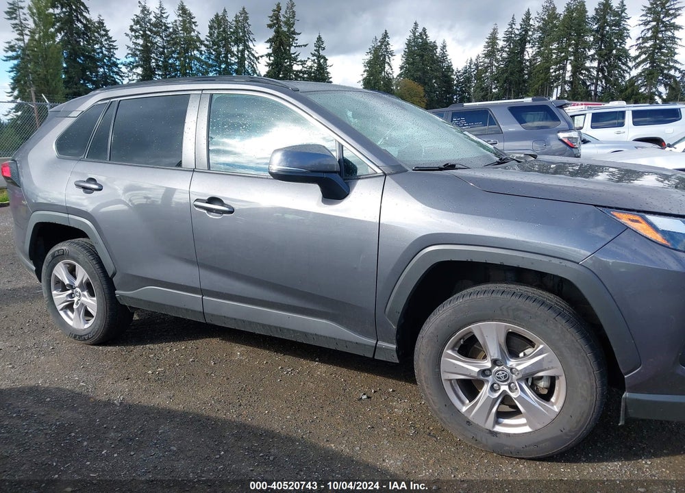 2022 TOYOTA RAV4 XLE VIN: 2T3P1RFV2NW283930