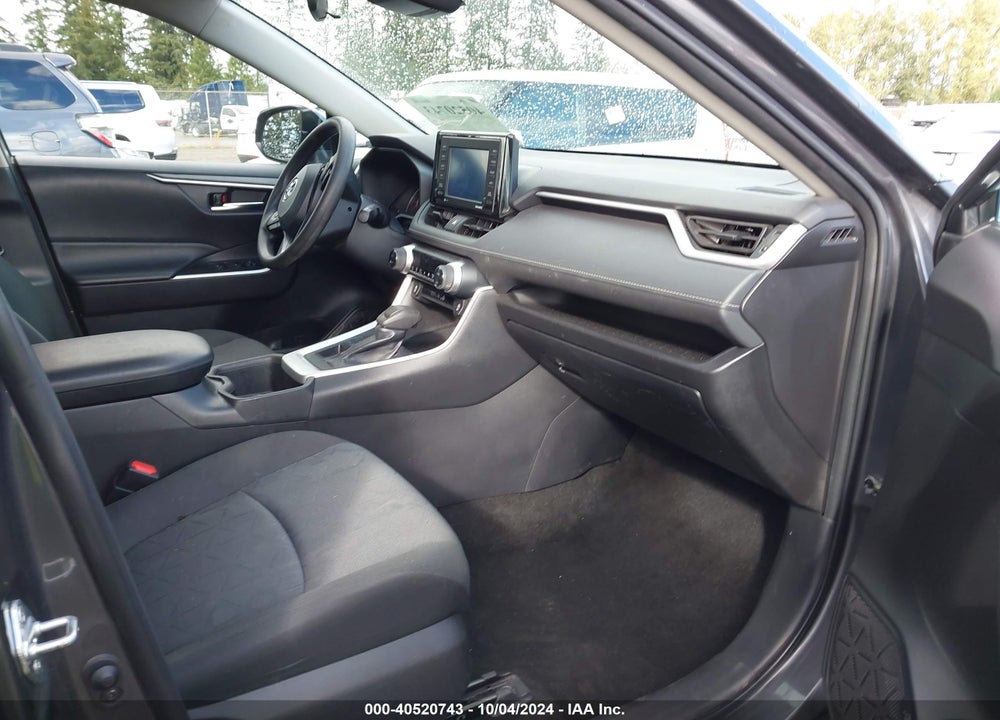 2022 TOYOTA RAV4 XLE VIN: 2T3P1RFV2NW283930