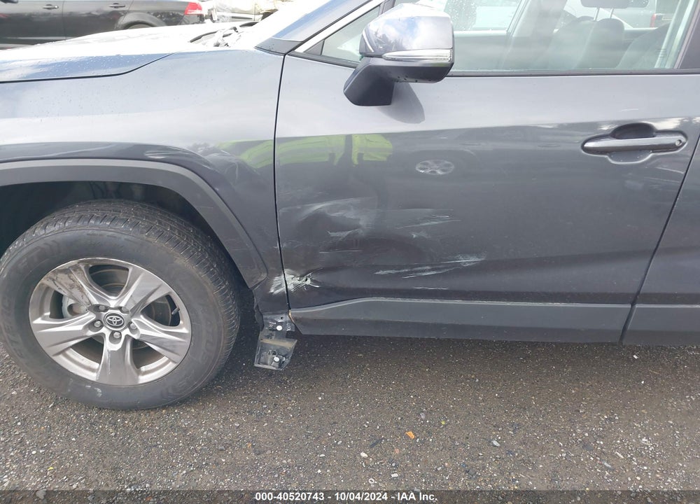 2022 TOYOTA RAV4 XLE VIN: 2T3P1RFV2NW283930