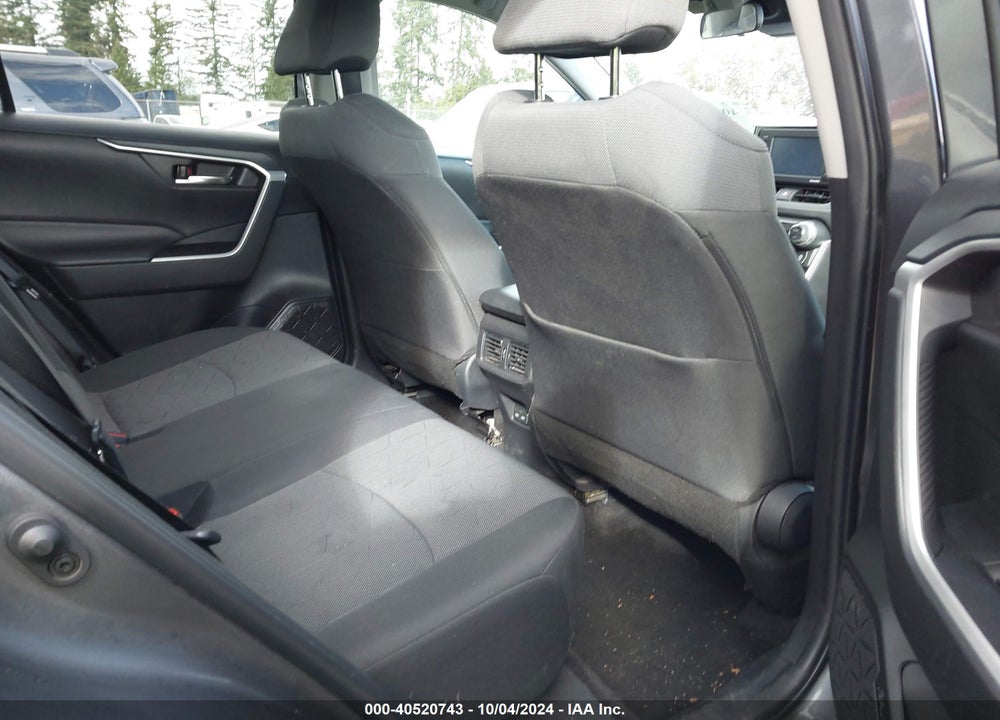 2022 TOYOTA RAV4 XLE VIN: 2T3P1RFV2NW283930