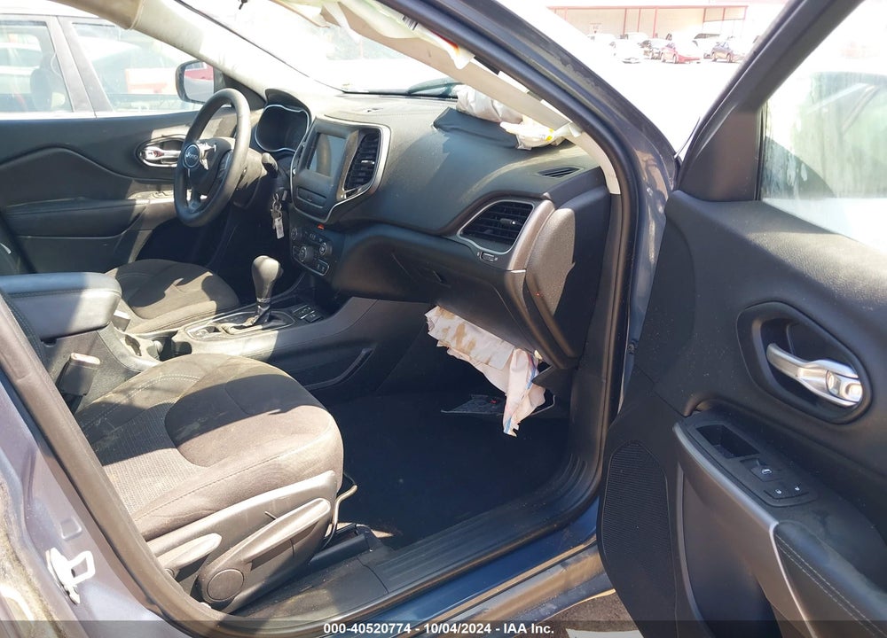 2019 JEEP CHEROKEE LATITUDE FWD VIN: 1C4PJLCBXKD406163