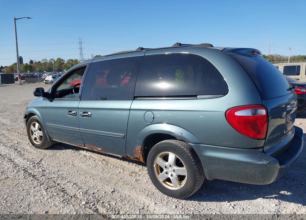 2005 DODGE GRAND CARAVAN SXT VIN: 2D4GP44L55R442844