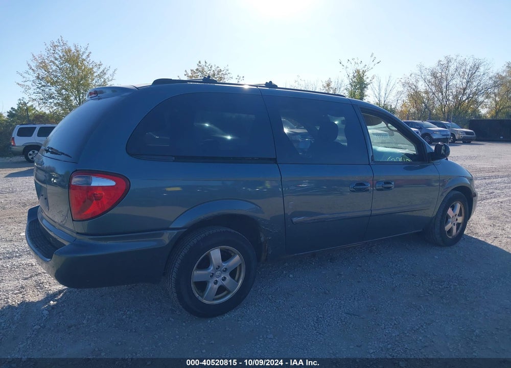 2005 DODGE GRAND CARAVAN SXT VIN: 2D4GP44L55R442844