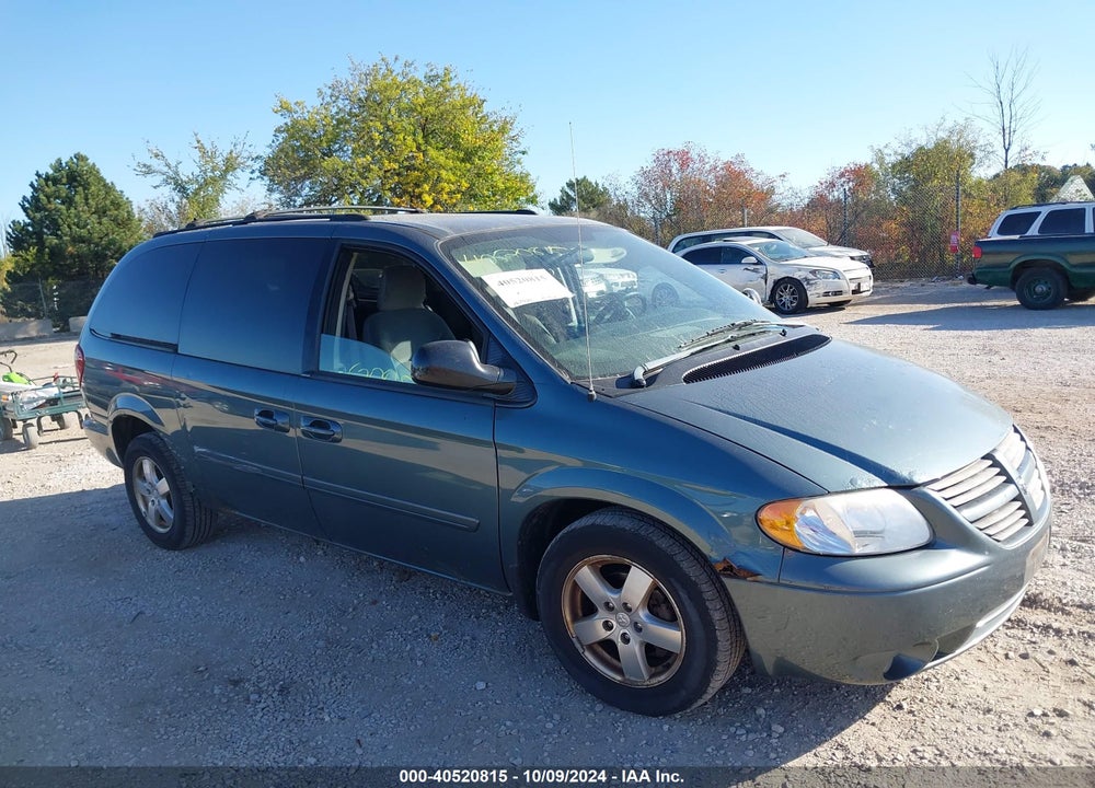 2005 DODGE GRAND CARAVAN SXT VIN: 2D4GP44L55R442844