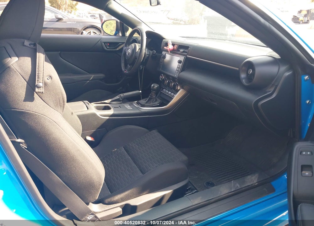2022 TOYOTA GR86 VIN: JF1ZNBC17N8756626
