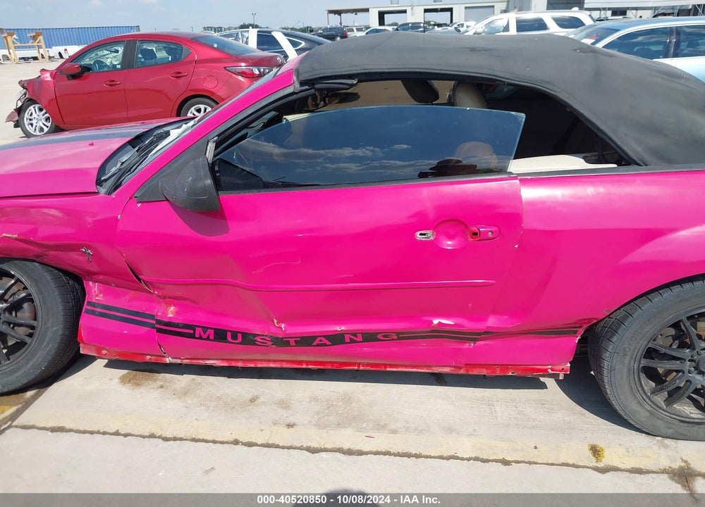 2005 FORD MUSTANG VIN: 1ZVFT84N555197566