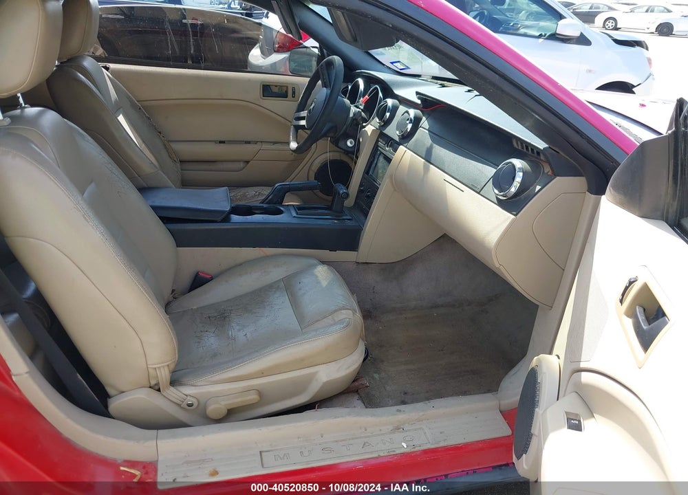 2005 FORD MUSTANG VIN: 1ZVFT84N555197566