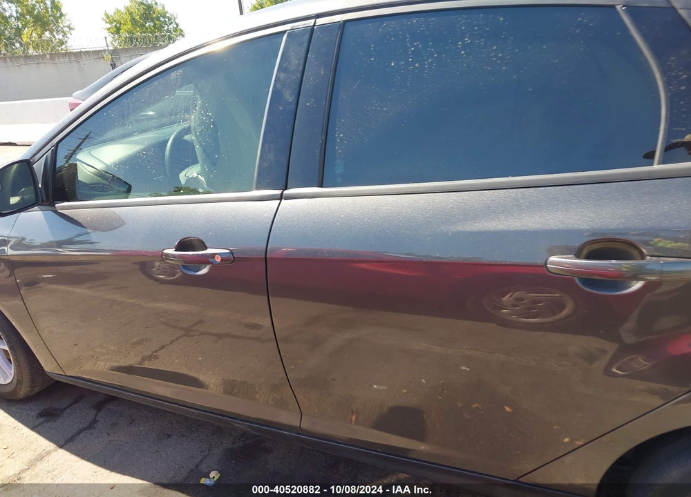 2018 FORD FOCUS SE VIN: 1FADP3F25JL293570
