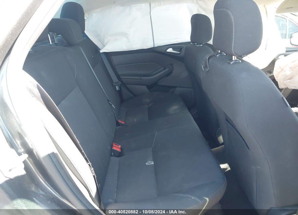 2018 FORD FOCUS SE VIN: 1FADP3F25JL293570