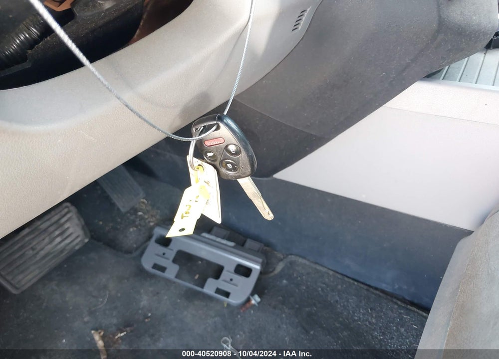 2011 HONDA PILOT EX-L VIN: 5FNYF4H53BB077829