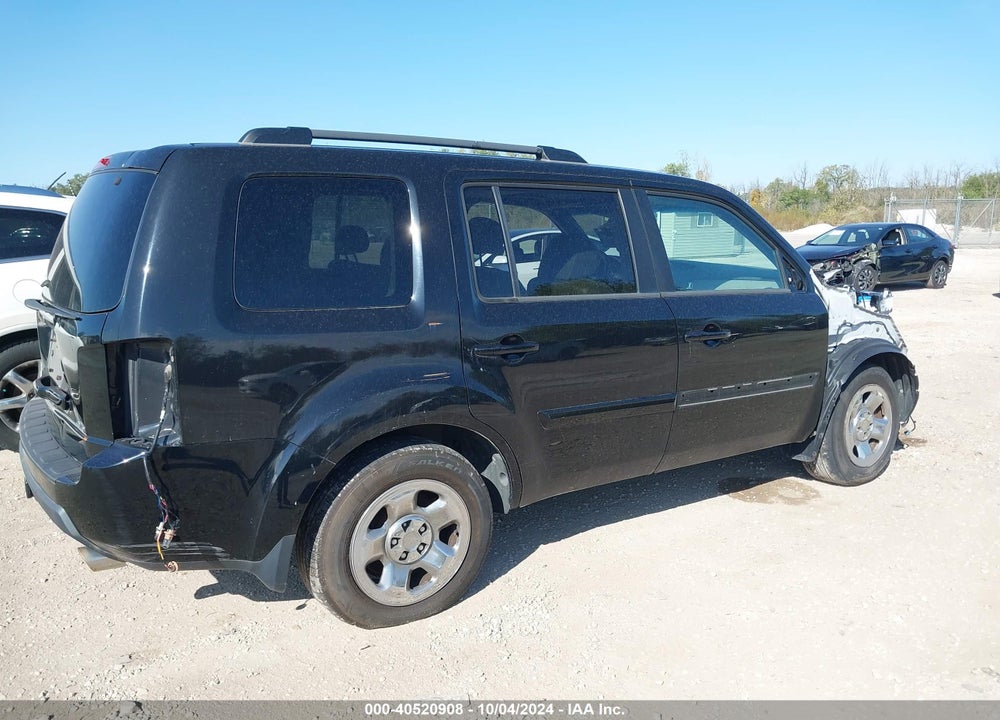 2011 HONDA PILOT EX-L VIN: 5FNYF4H53BB077829