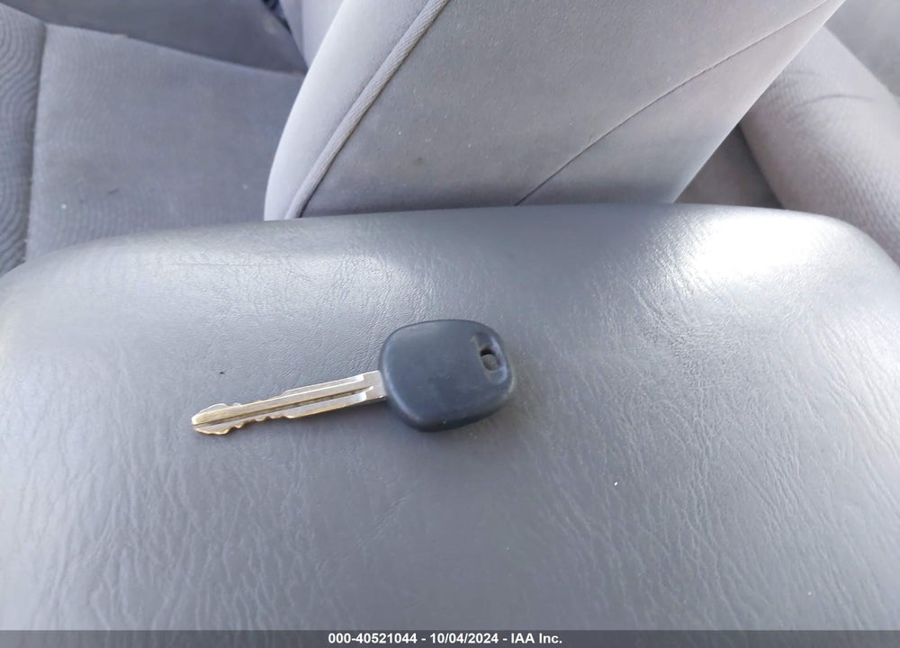 2007 TOYOTA CAMRY SOLARA SE VIN: 4T1CE30P17U753578