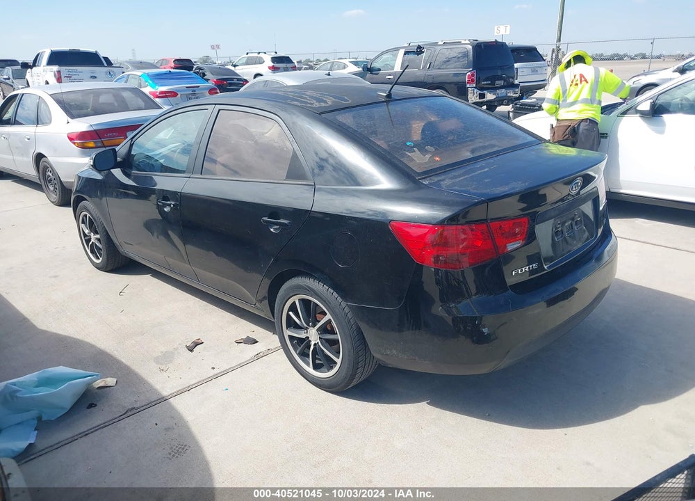 2010 KIA FORTE EX VIN: KNAFU4A29A5089039