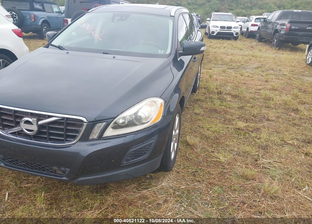2013 VOLVO XC60 3.2 PREMIER + VIN: YV4940DZ1D2384172