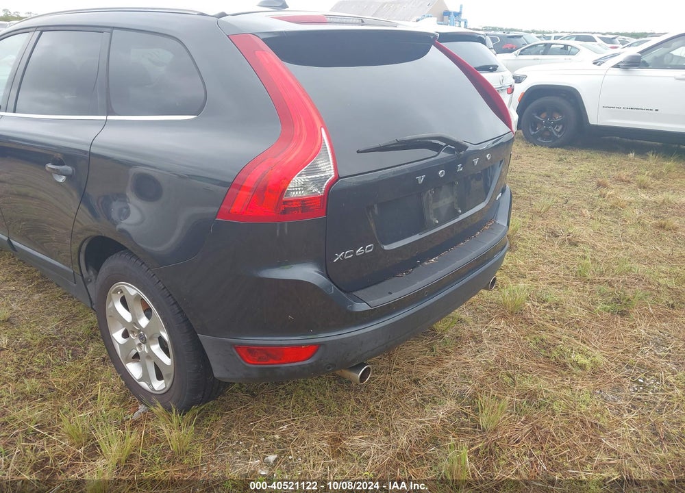 2013 VOLVO XC60 3.2 PREMIER + VIN: YV4940DZ1D2384172