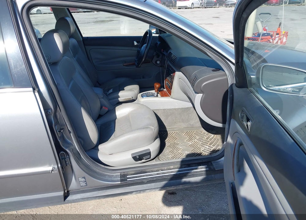 2003 VOLKSWAGEN PASSAT GLX VIN: WVWYH63BX3E462889