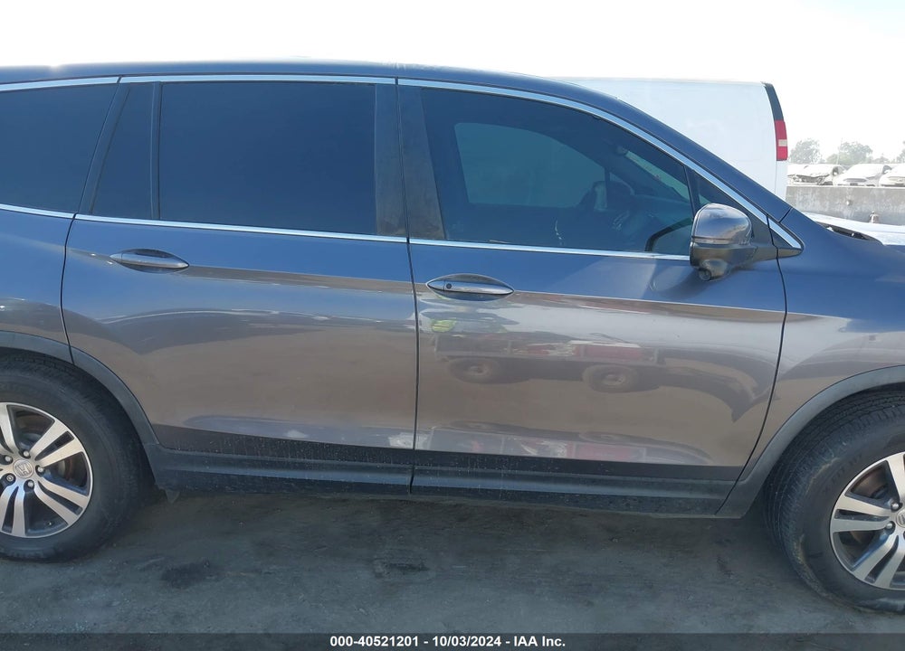 2017 HONDA PILOT EX-L VIN: 5FNYF5H61HB031004