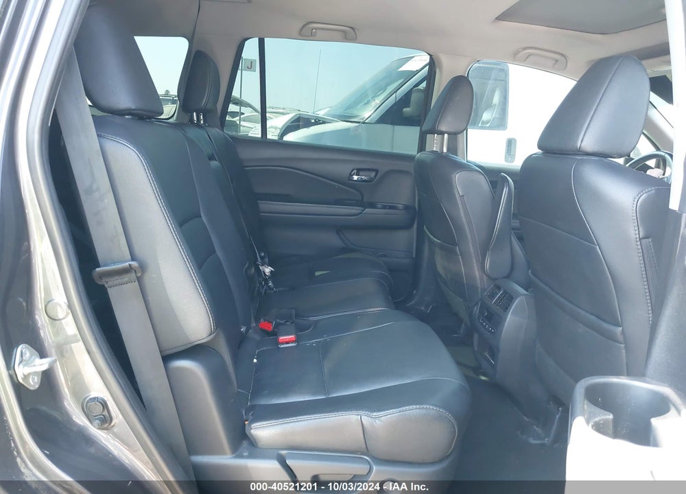 2017 HONDA PILOT EX-L VIN: 5FNYF5H61HB031004