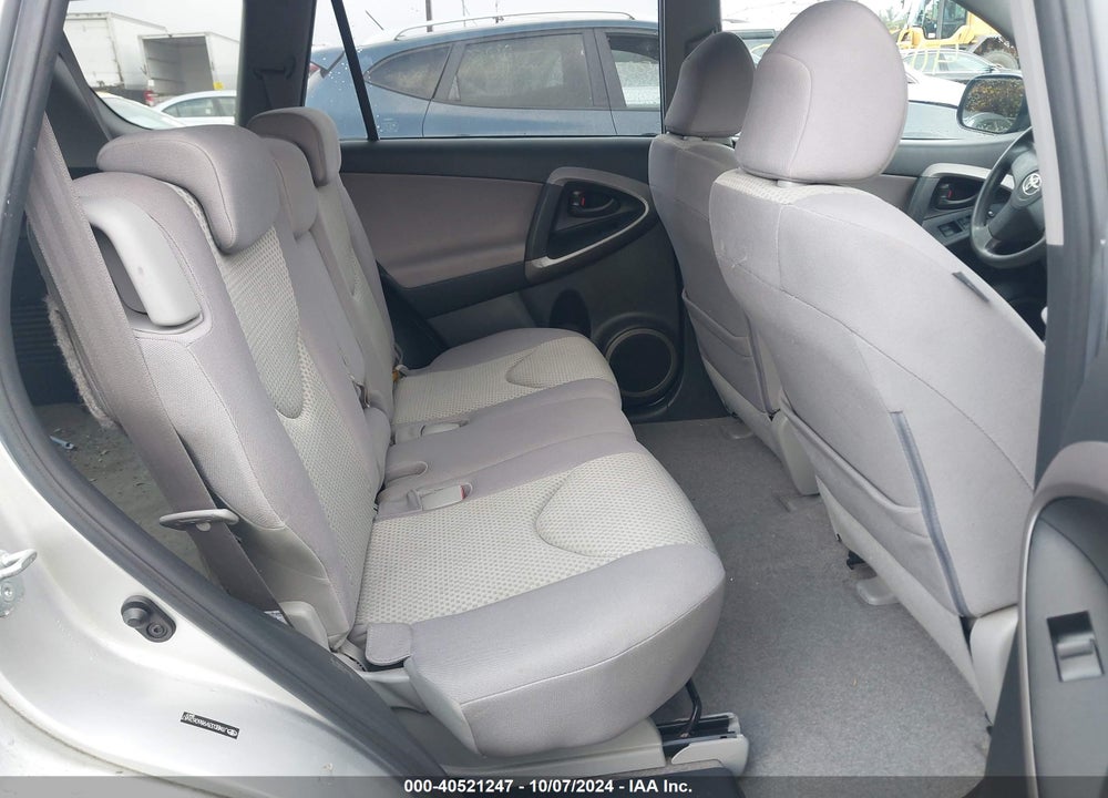 2008 TOYOTA RAV4 VIN: JTMBD33V986062687