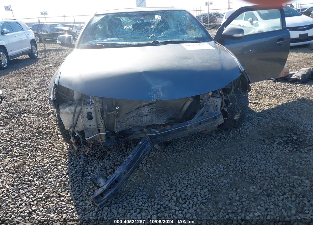 2011 SCION TC VIN: JTKJF5C71B3004741