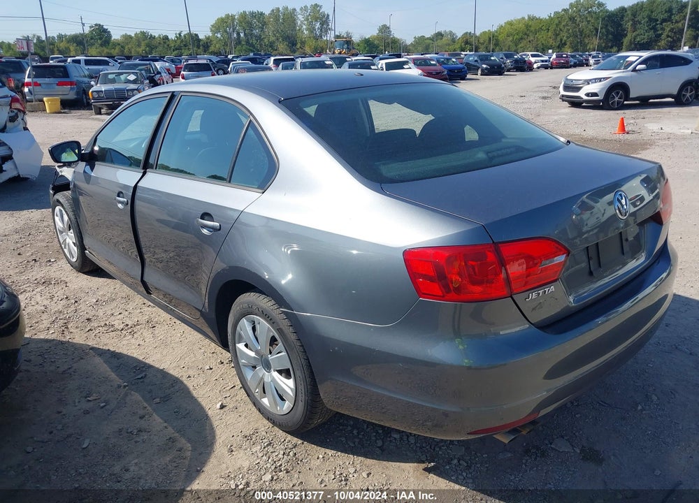 2012 VOLKSWAGEN JETTA 2.0L S VIN: 3VW2K7AJ9CM382711