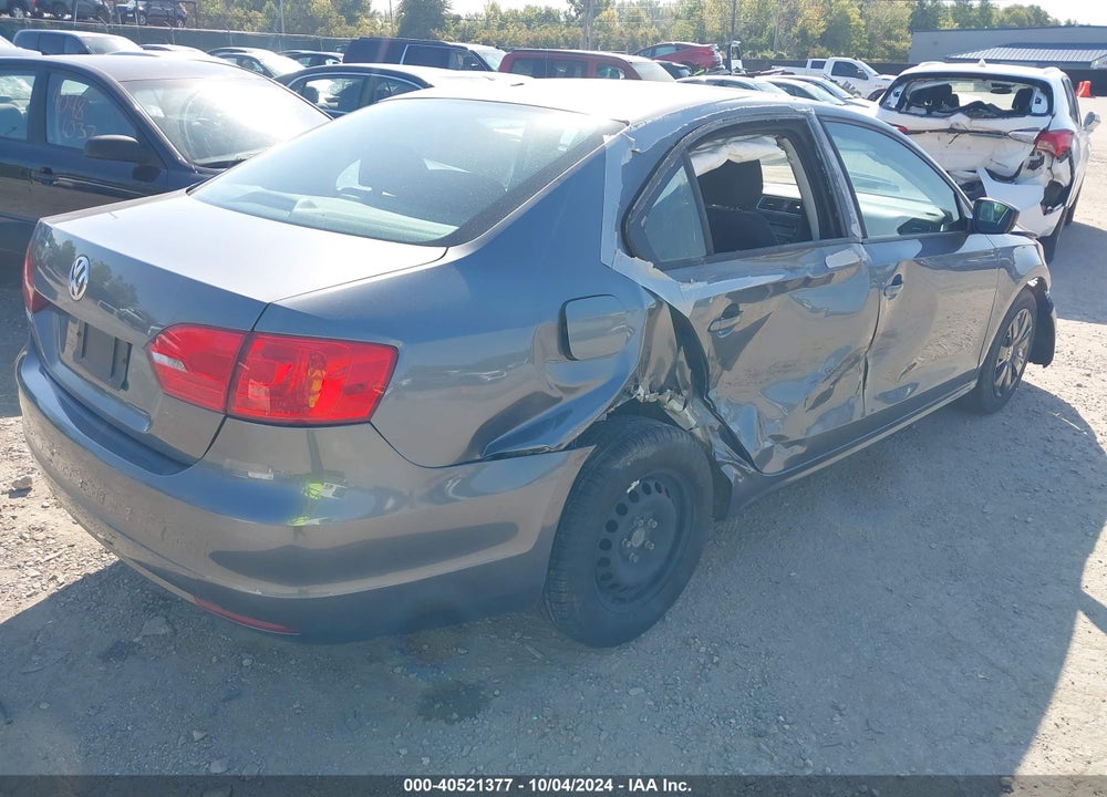 2012 VOLKSWAGEN JETTA 2.0L S VIN: 3VW2K7AJ9CM382711