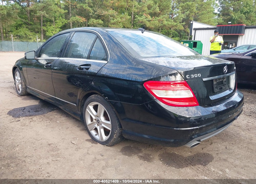 2011 MERCEDES-BENZ C 300 LUXURY 4MATIC/SPORT 4MATIC VIN: WDDGF8BB8BR152624