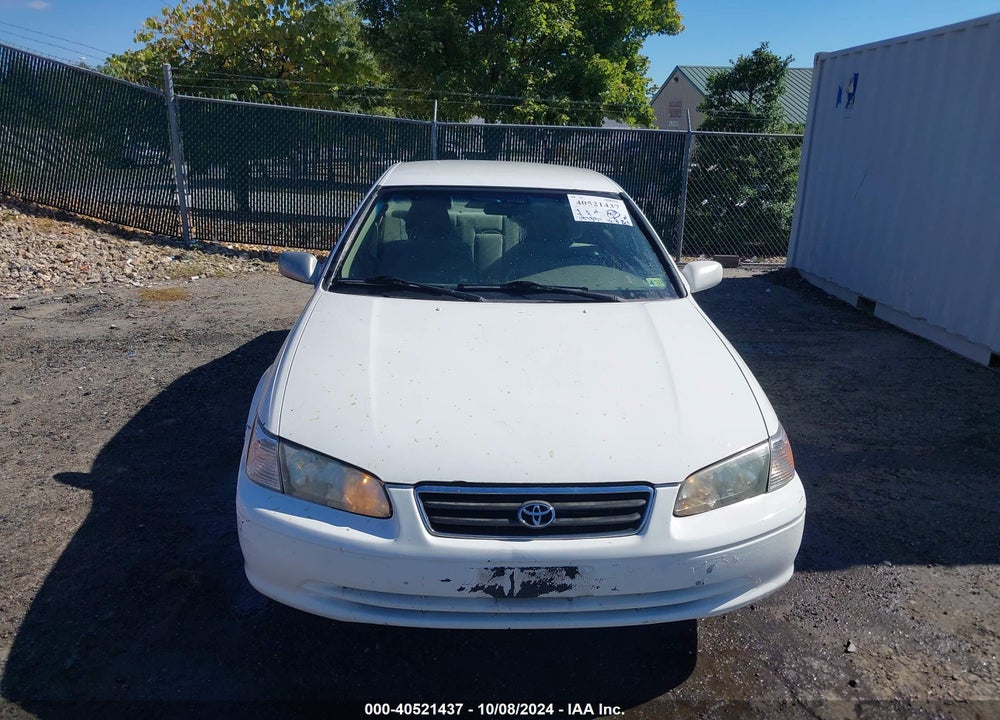 2000 TOYOTA CAMRY LE V6 VIN: 4T1BF22K0YU938582
