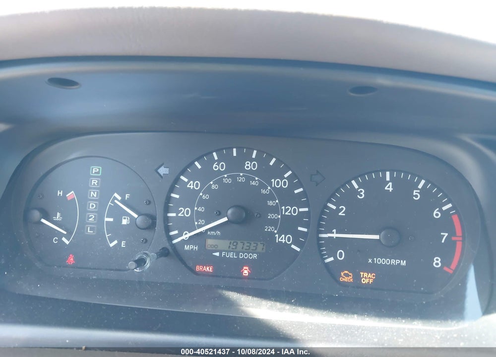 2000 TOYOTA CAMRY LE V6 VIN: 4T1BF22K0YU938582