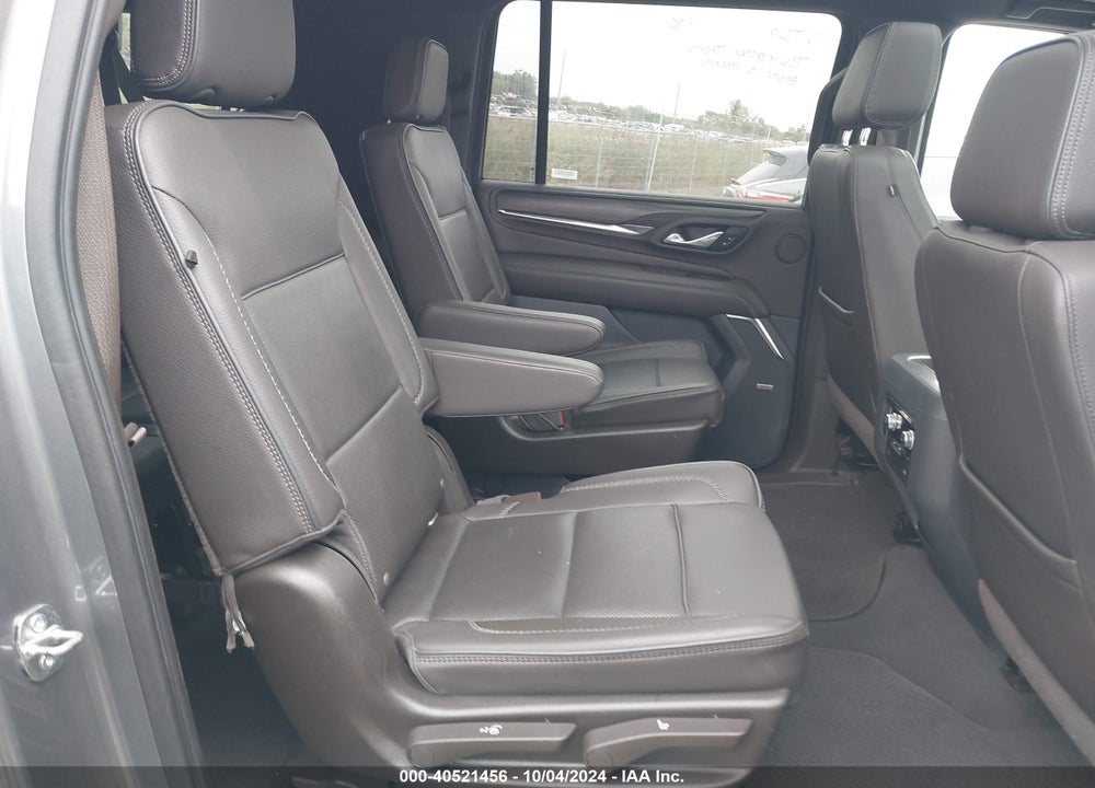 2021 GMC YUKON XL 4WD DENALI VIN: 1GKS2JKL5MR245074