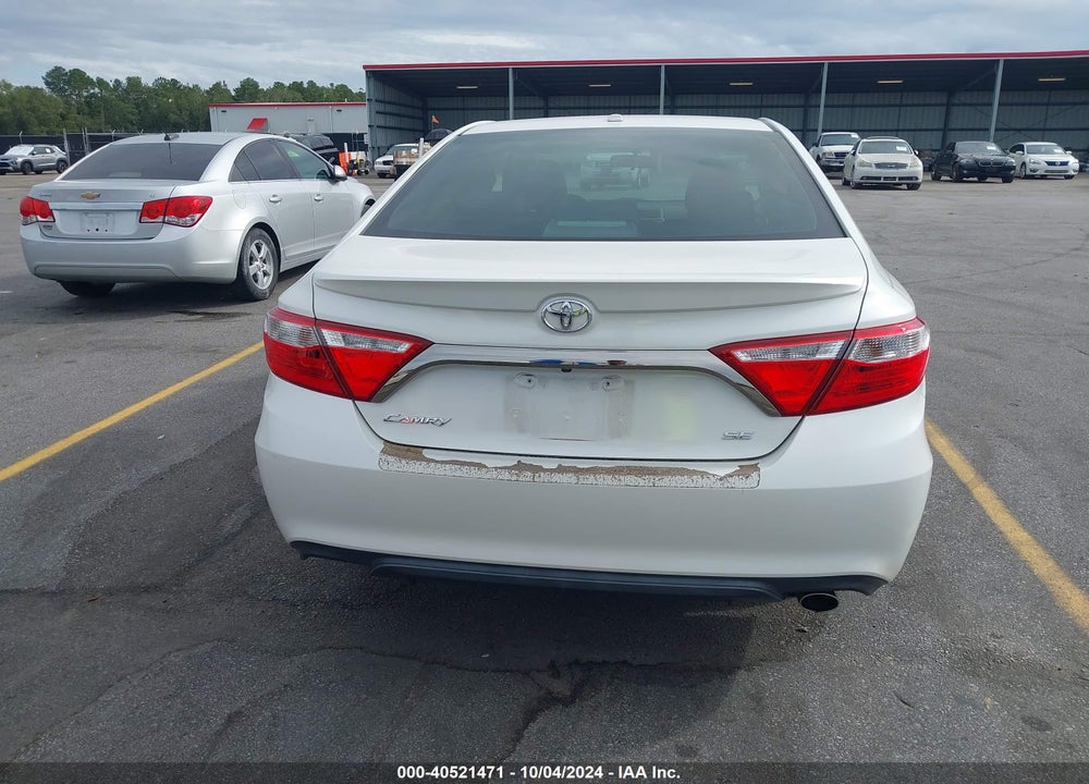 2015 TOYOTA CAMRY SE VIN: 4T1BF1FKXFU060385