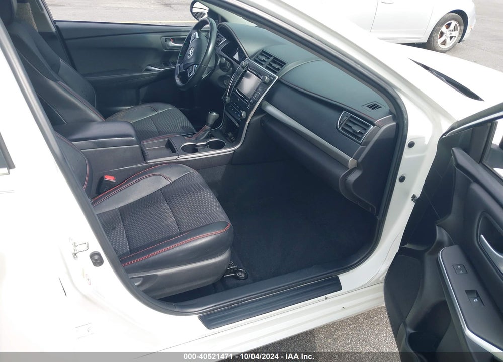 2015 TOYOTA CAMRY SE VIN: 4T1BF1FKXFU060385