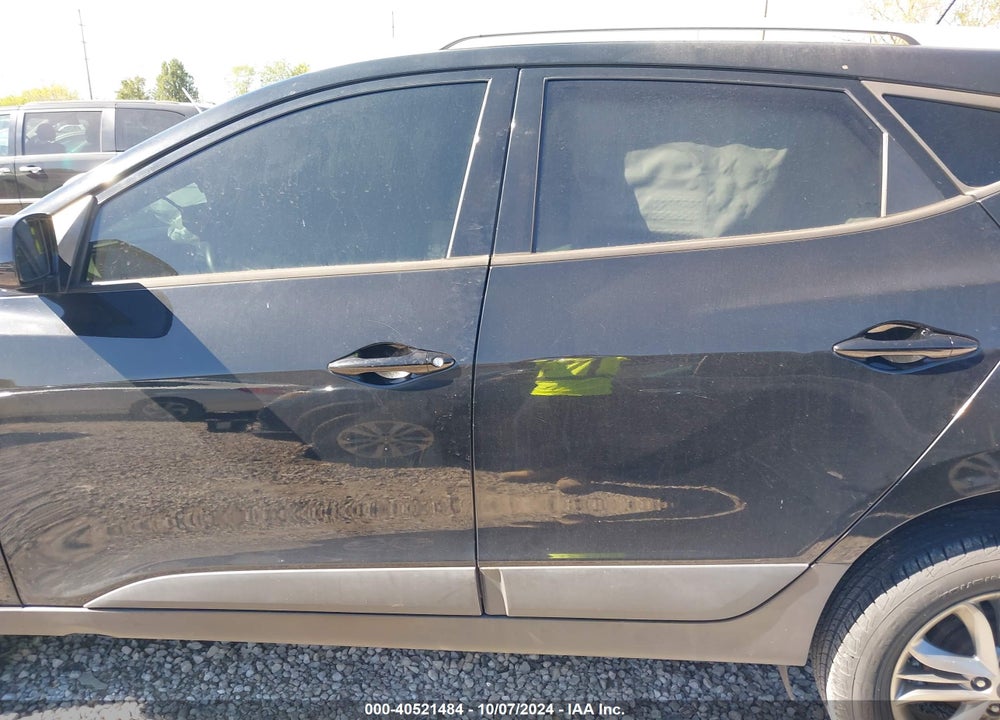 2015 HYUNDAI TUCSON SE VIN: KM8JU3AG3FU030953