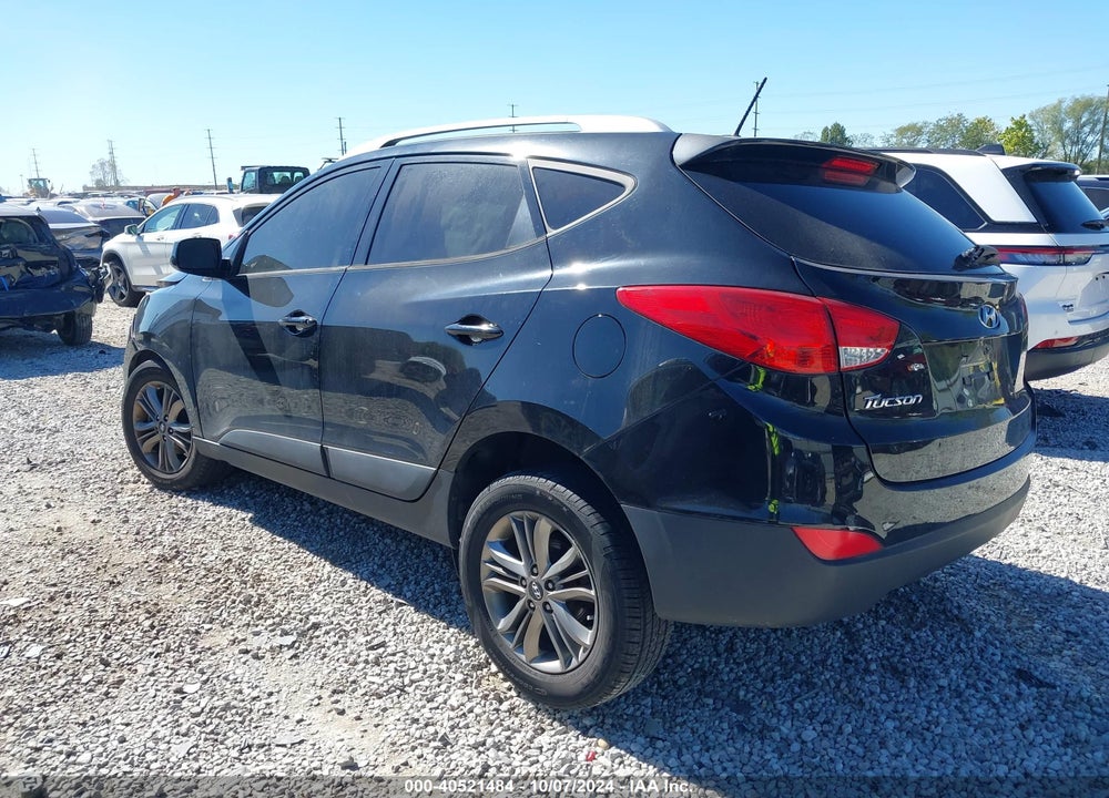 2015 HYUNDAI TUCSON SE VIN: KM8JU3AG3FU030953