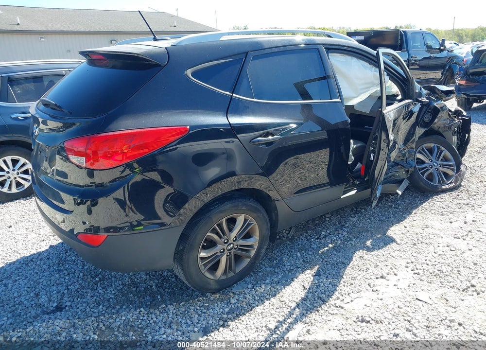 2015 HYUNDAI TUCSON SE VIN: KM8JU3AG3FU030953