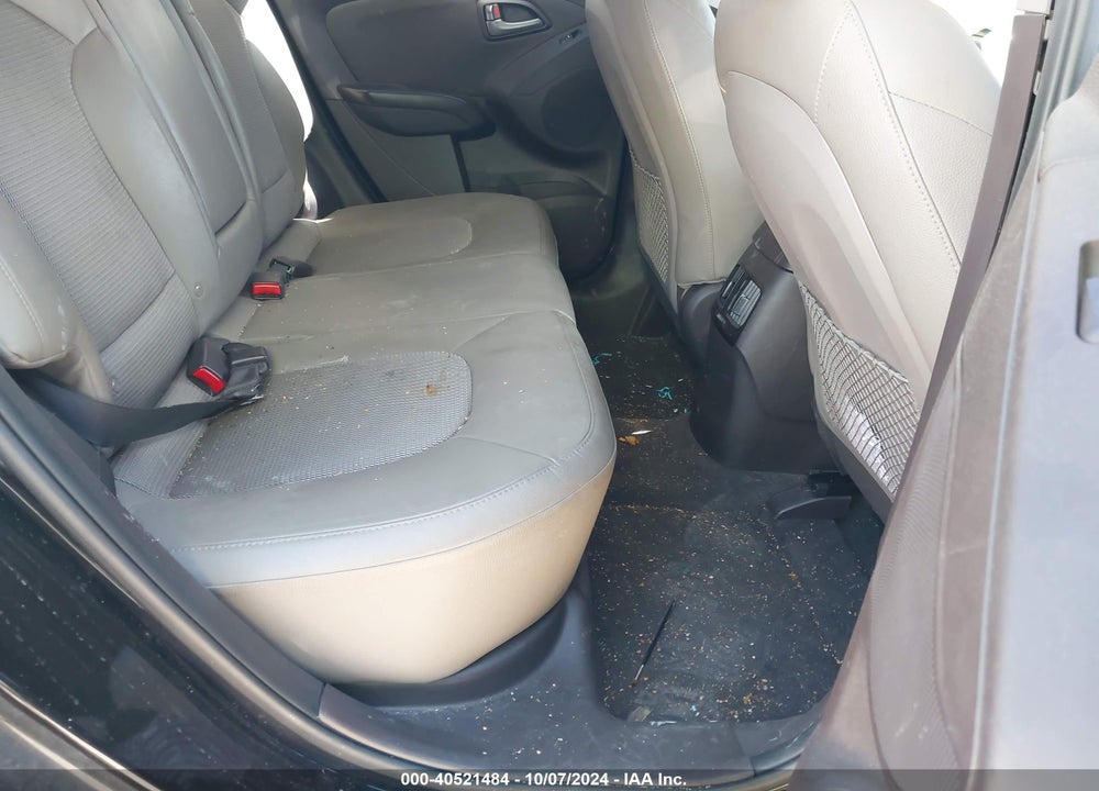 2015 HYUNDAI TUCSON SE VIN: KM8JU3AG3FU030953