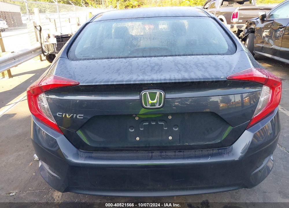 2018 HONDA CIVIC LX VIN: 2HGFC2F55JH574138