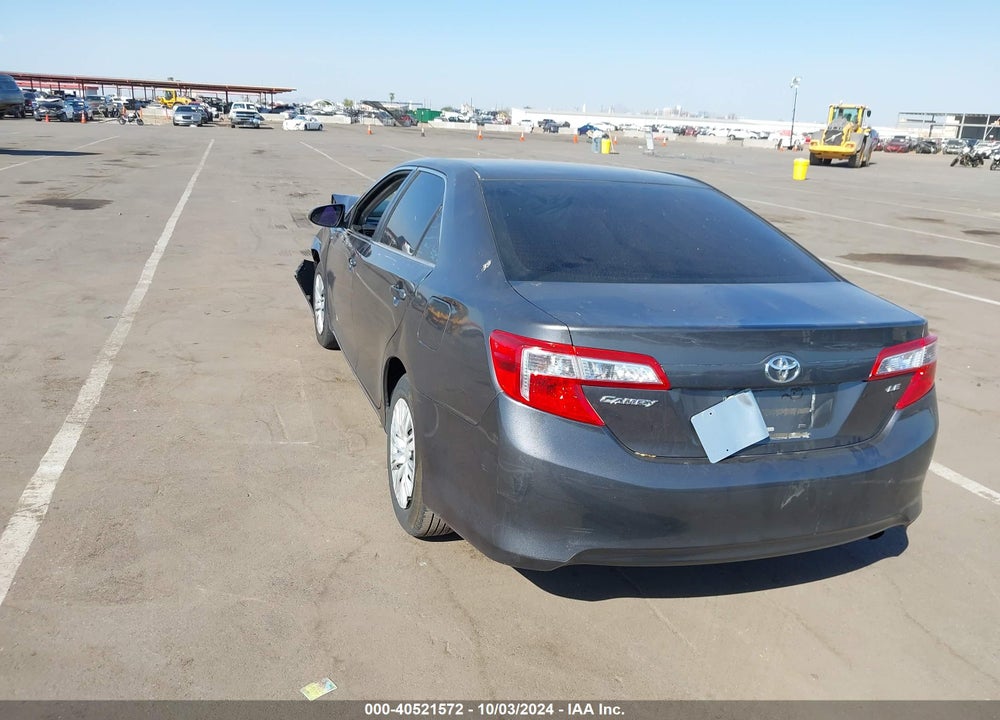 2013 TOYOTA CAMRY LE VIN: 4T4BF1FK9DR306880