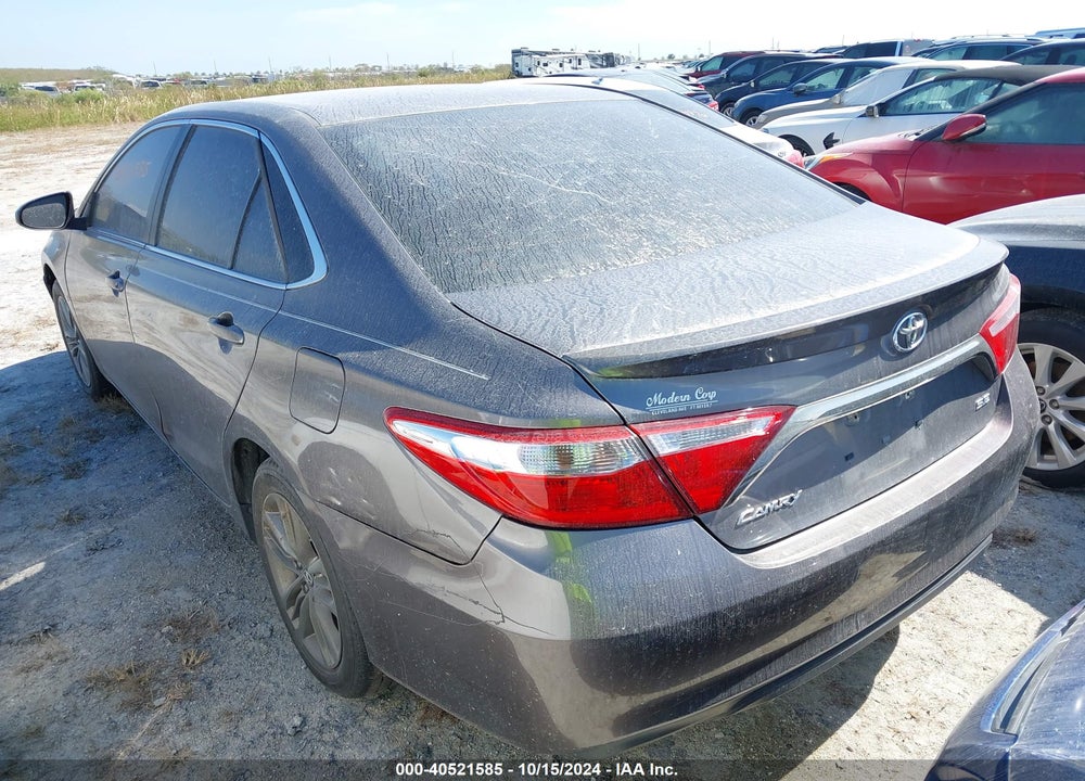 2017 TOYOTA CAMRY SE VIN: 4T1BF1FK5HU357325