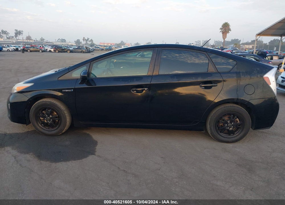 2013 TOYOTA PRIUS TWO VIN: JTDKN3DU8D5687973