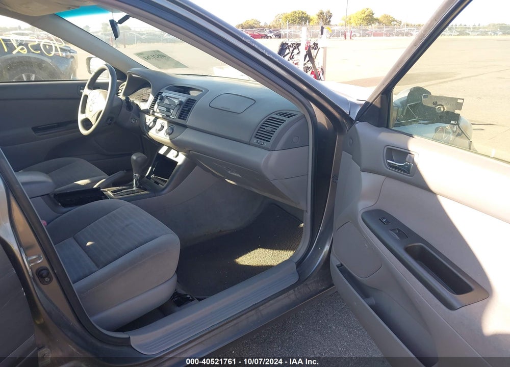 2005 TOYOTA CAMRY LE VIN: 4T1BE32K25U981681