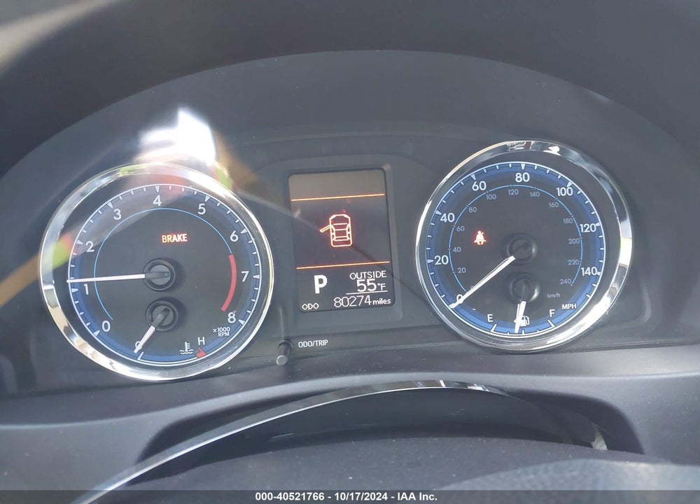 2018 TOYOTA COROLLA LE VIN: 5YFBURHEXJP784745