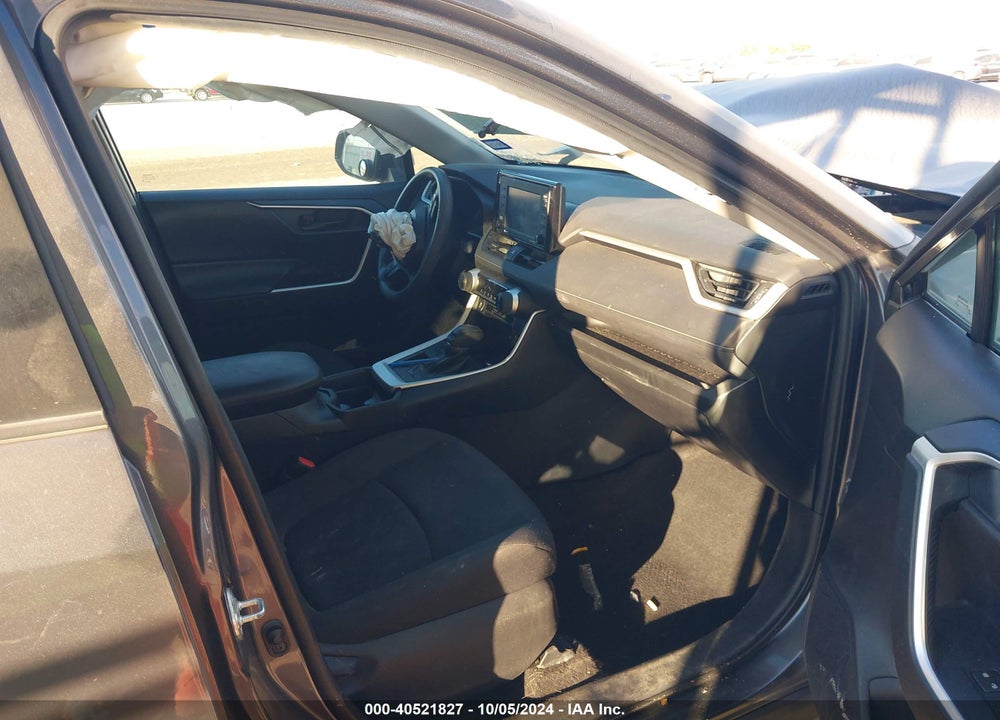 2021 TOYOTA RAV4 LE VIN: 2T3H1RFV8MC137102