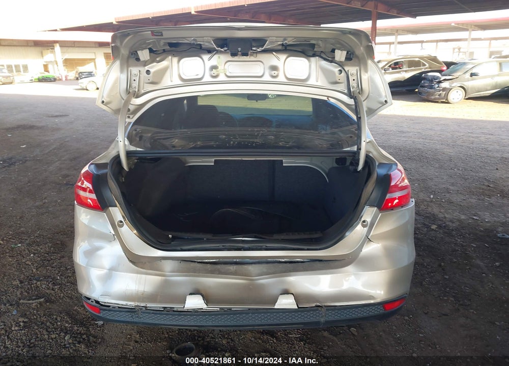 2018 FORD FOCUS SE VIN: 1FADP3F28JL313276