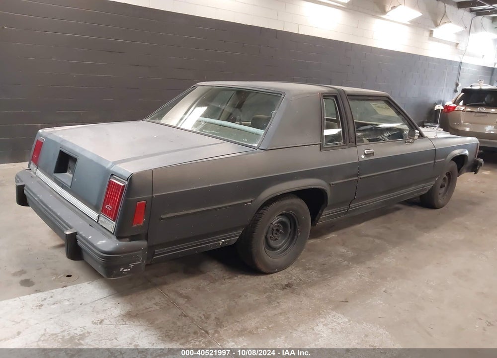 1981 FORD LTD CROWN VICTORIA VIN: 1FABP34F6BU113425